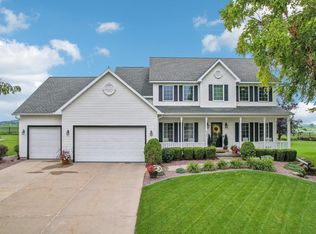 936 Lexington Way, Waunakee, WI 53597