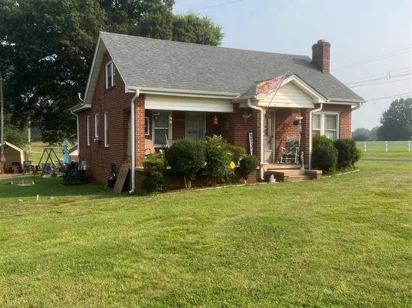 1805 W State Highway 10, Newton, NC 28658