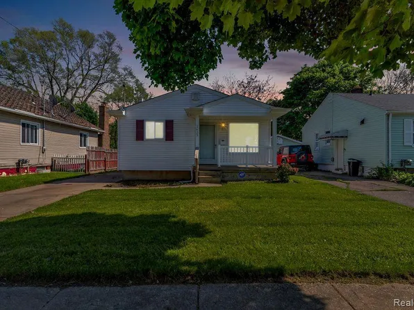 2625 Swayze St, Flint, MI 48503