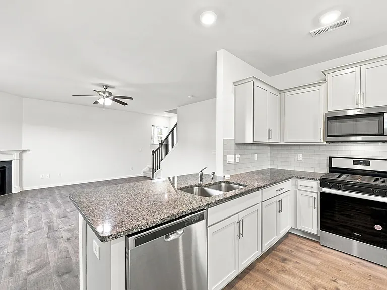 2509 Summersby Dr — Photo 28