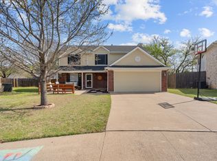 1205 Jamestown Ct, Euless, TX 76040
