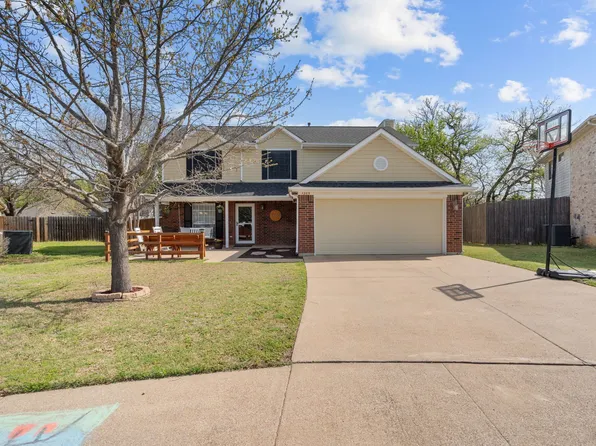 1205 Jamestown Ct, Euless, TX 76040