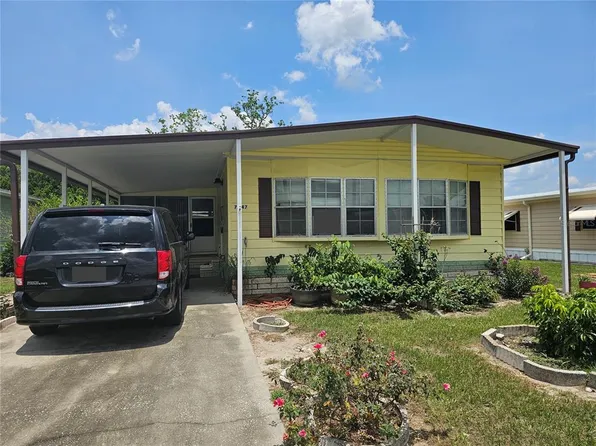7447 Dinsmore St, Brooksville, FL 34613