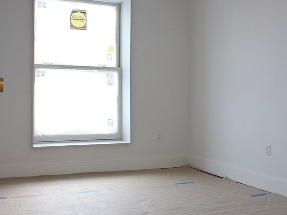 5th image of 473 Park Pl #8