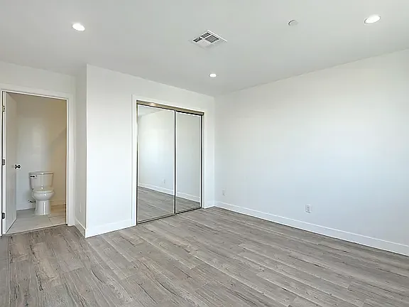 4832 Saturn St — Photo 16