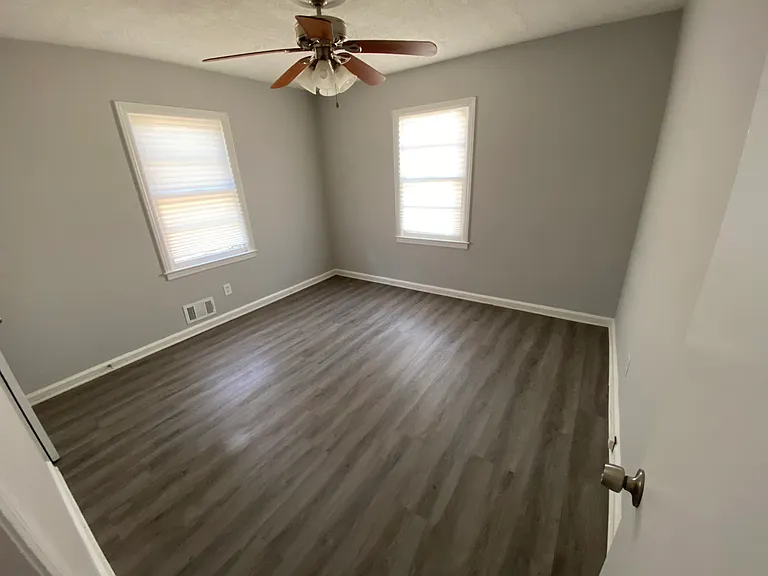 5696 Brenda Dr SW — Photo 7