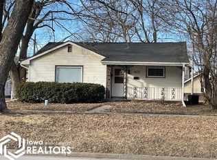 807 W Adams St, Creston, IA 50801