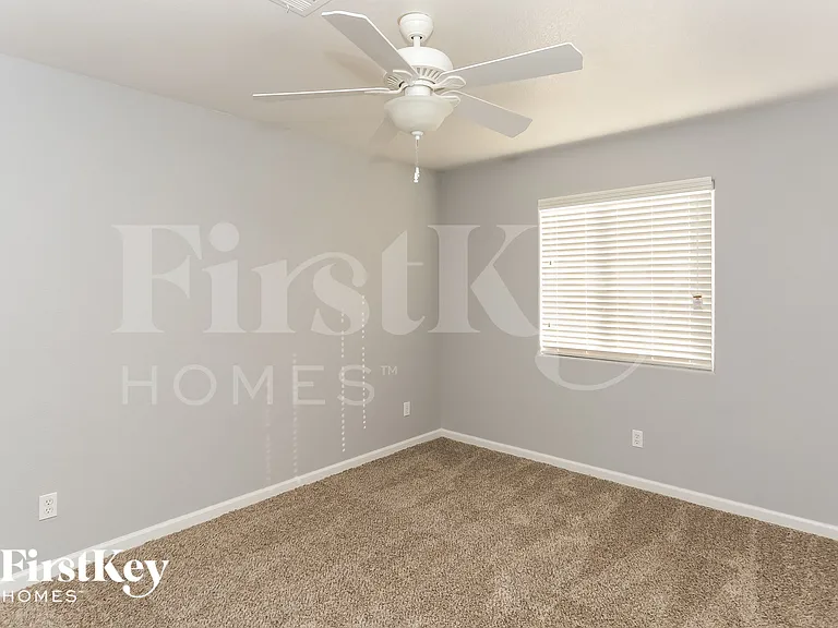 7404 Fencerow St — Photo 11
