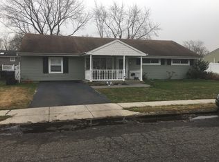 8 Fir Pl, Hazlet, NJ 07730
