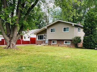 18 E Van Buren St, Villa Park, IL