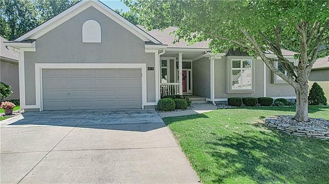 1st image of 413 NE Thornberry Pl