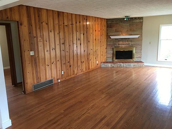 3rd image of 427 McAlpin Ave