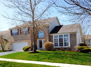 2107 Colonial St, Aurora, IL 60503