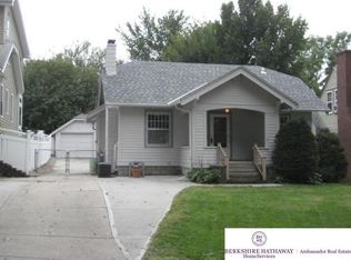 4673 Poppleton Ave, Omaha, NE 68106