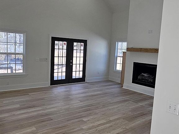 5th image of 335 Ballfield Rd