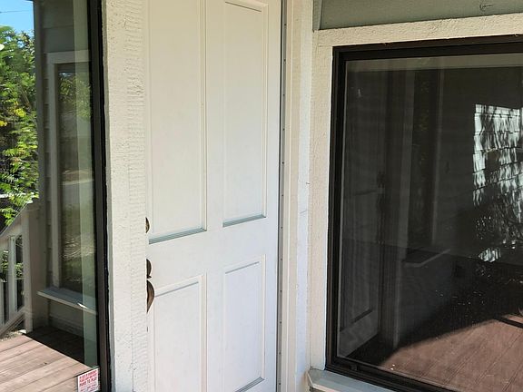 4th image of 16 Sageland Ct