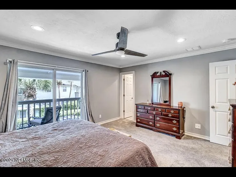 695 A1a N #139 — Photo 12