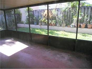 5th image of 20011 NE Six Court Cir