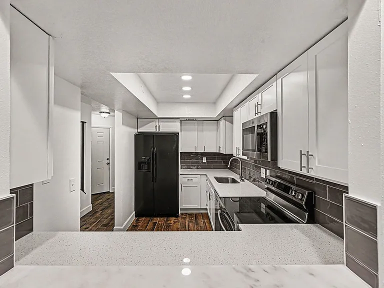 2173 Stewart Rd — Photo 9