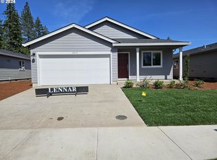 2075 Franklin #14, Lebanon, OR 97355