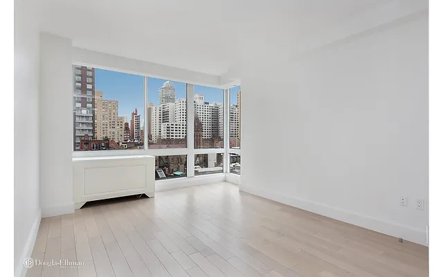 Rented by Douglas Elliman | media 21