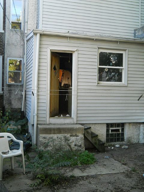 1st image of 2085 Kingston St