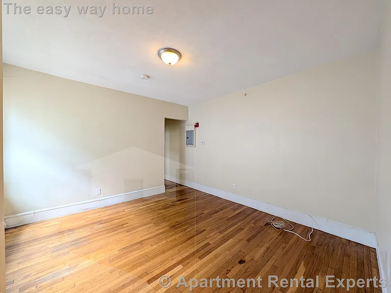 77 Hancock St — Photo 2