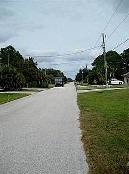 5th image of 179 Broadmoor Ln