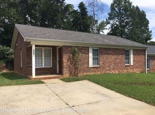 137 Thomas St, High Point, NC 27263