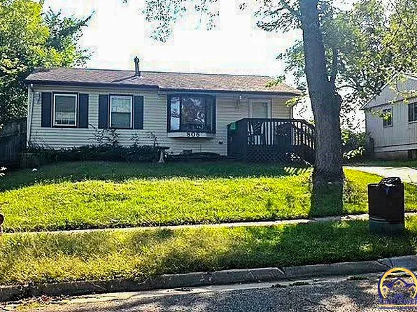 806 SE Eastgate Dr, Topeka, KS 66607