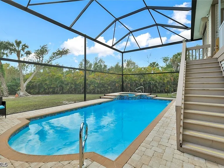 2130 Sunset Cir — Photo 30