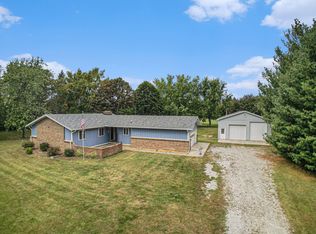 5288 Clearview Dr, Howell, MI 48843