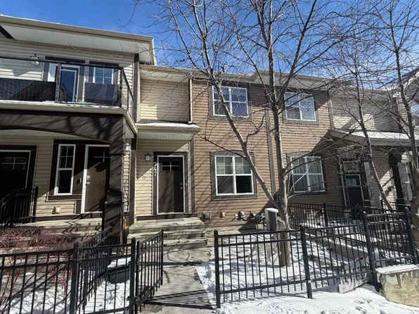 947 SW McKenzie Towne Mnr SE, Calgary, AB T2Z 1C9