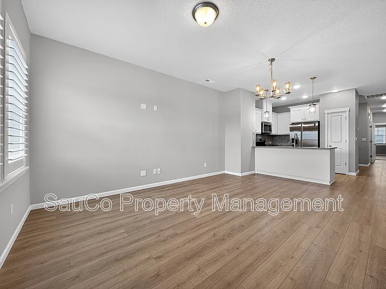 7032 SE Frasier Ln #1 — Photo 3
