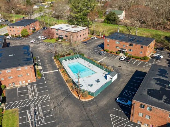 83 Nicholas Rd, Framingham, MA 01701