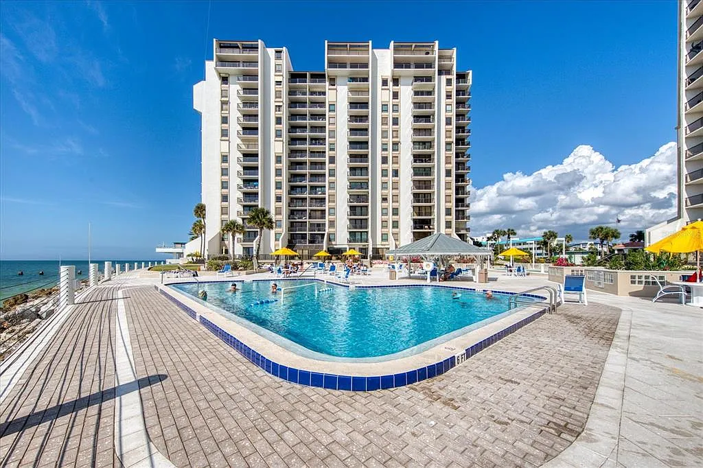 2 bed, 2.0 bath, 1264 sqft, $4,500 — Photo 1
