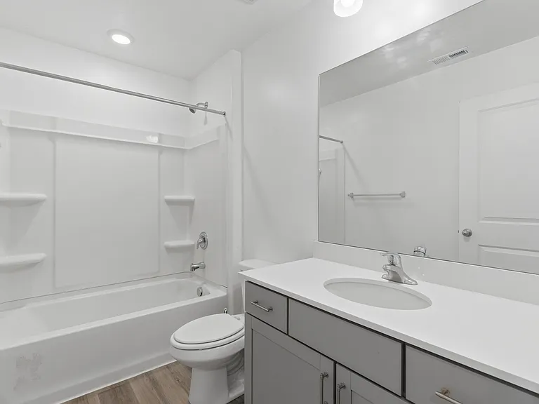 1049 E Regatta Ln — Photo 9