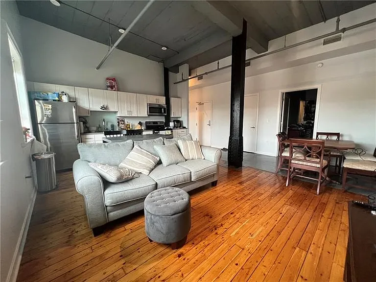 212 45th St #3-C — Photo 3