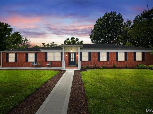 841 Fernview Dr, Saint Louis, MO 63141