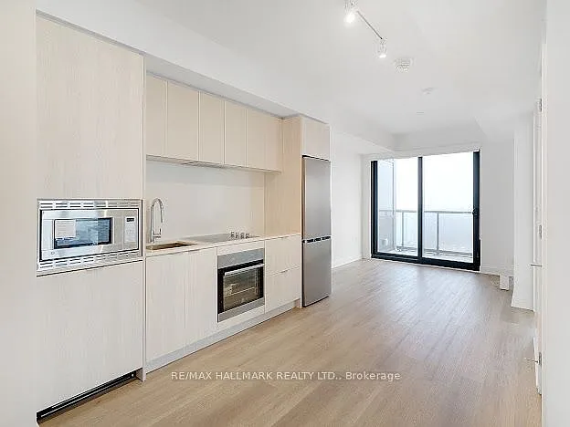 2 bed, $2,300 — Photo 1