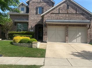 851 Forest St, Aubrey, TX 76227