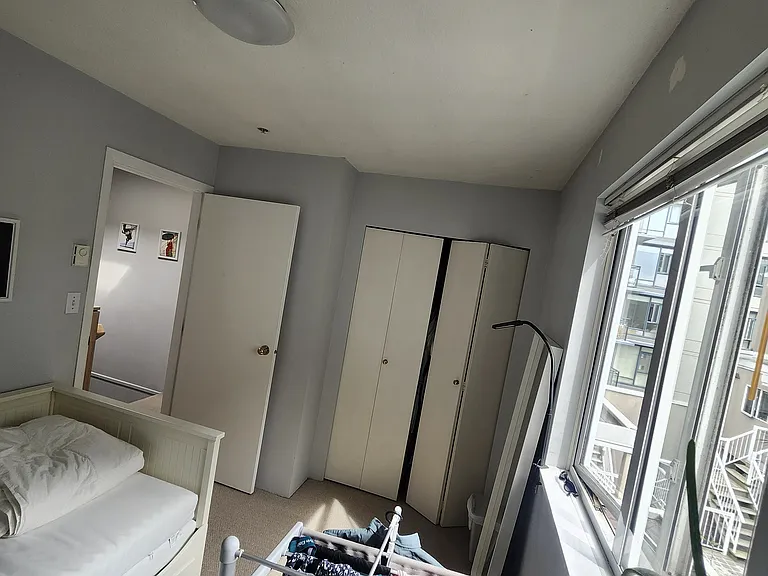 1678 W 7th Ave #6 — Photo 7