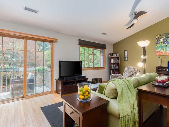 3rd image of 18275 Brookfield Lake Dr