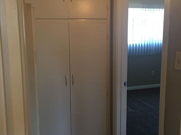 4th image of 900 K St APT B