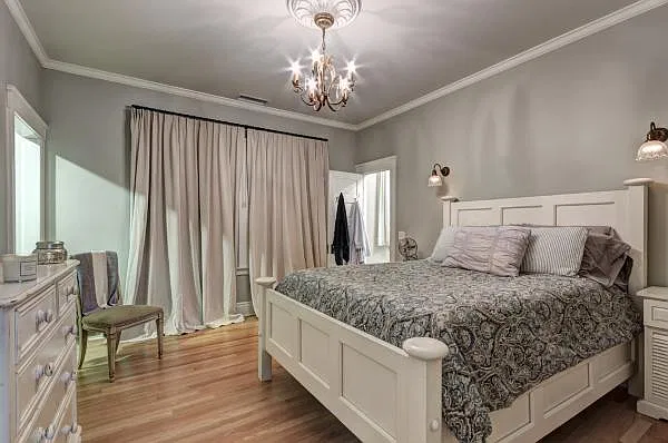 2 bed, 2.5 bath, 1652 sqft, $6,995 — Photo 4