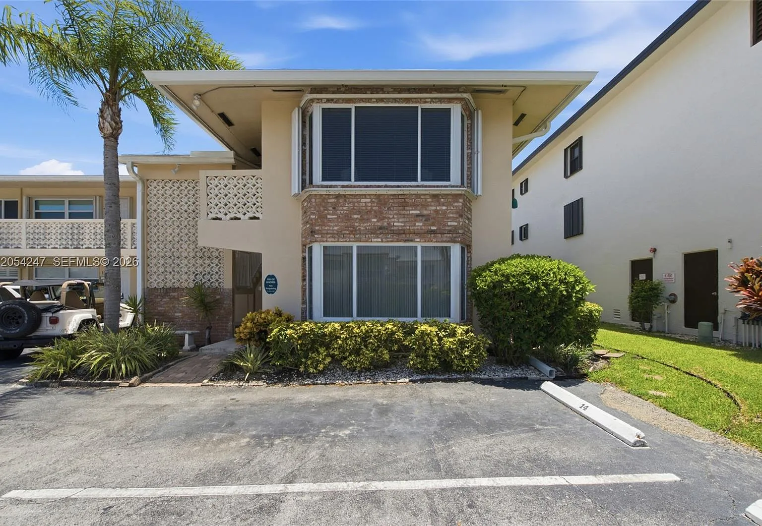 Silver Shores Apts Co-Op — Photo 2