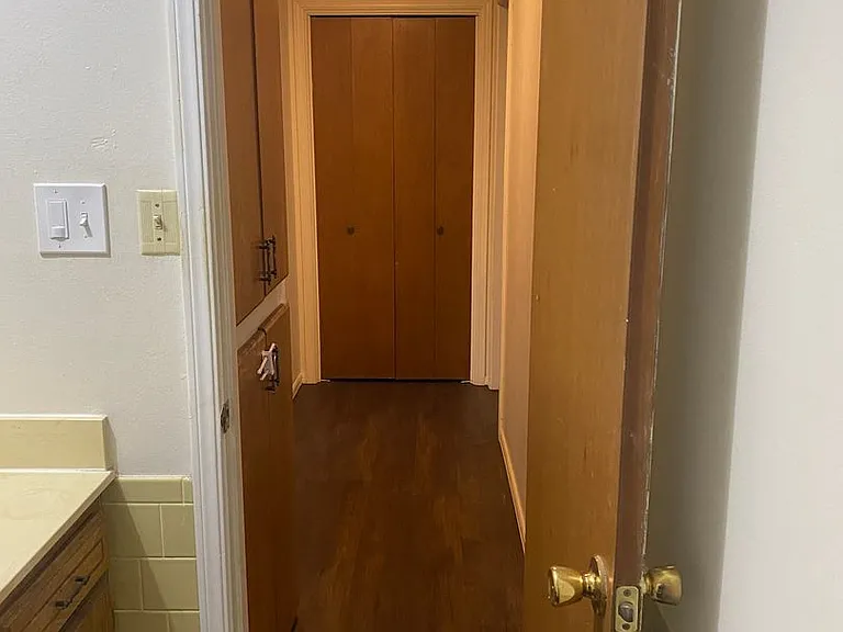 119 E 16th St #117 — Photo 8