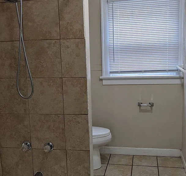 1404 S Maywood Ave — Photo 6