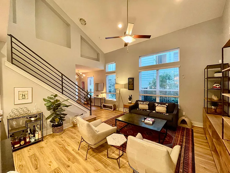 1502 Homespun Rd — Photo 18