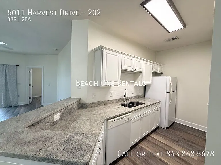 5011 Harvest Dr #202 — Photo 4